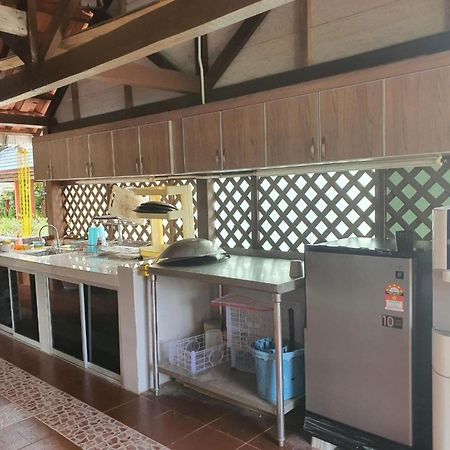 Villa Temila Pasir Puteh Exterior foto