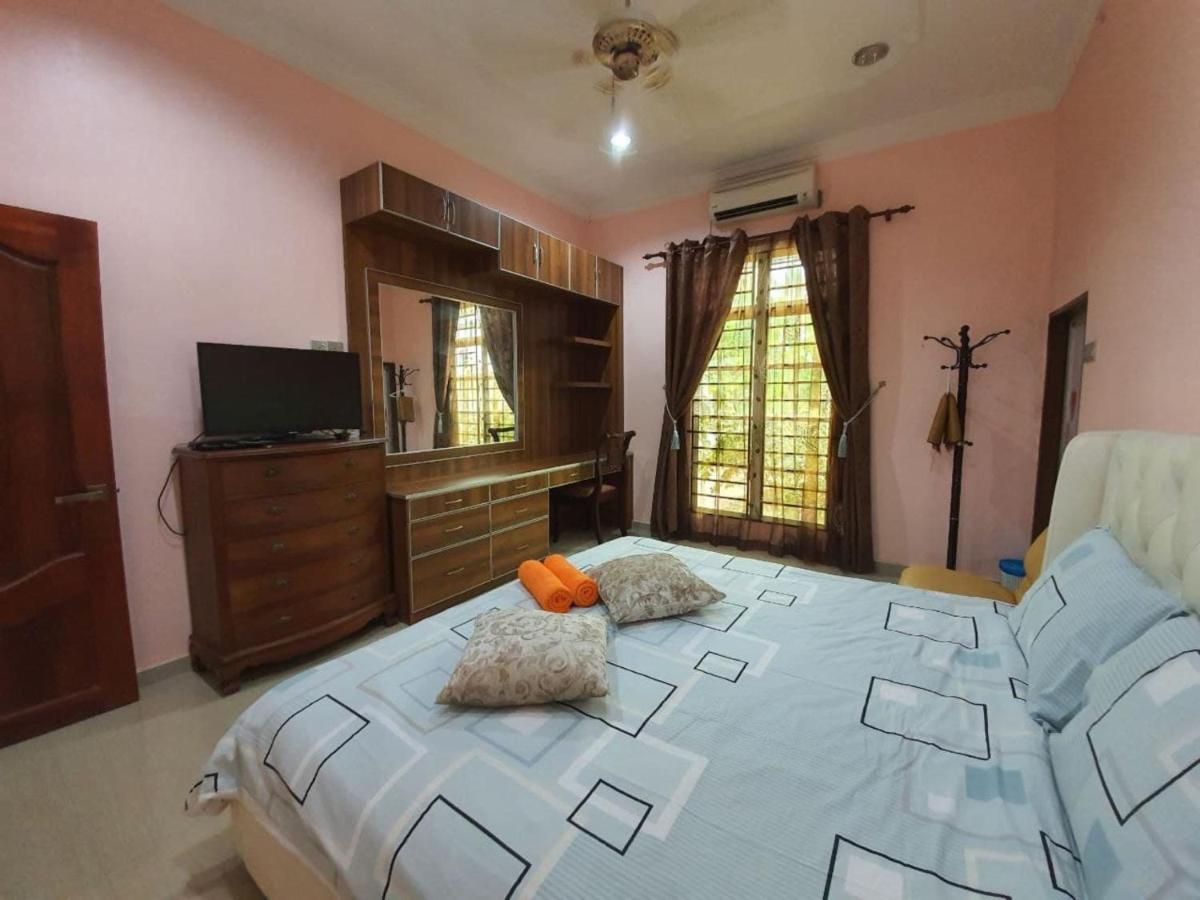 Villa Temila Pasir Puteh Exterior foto