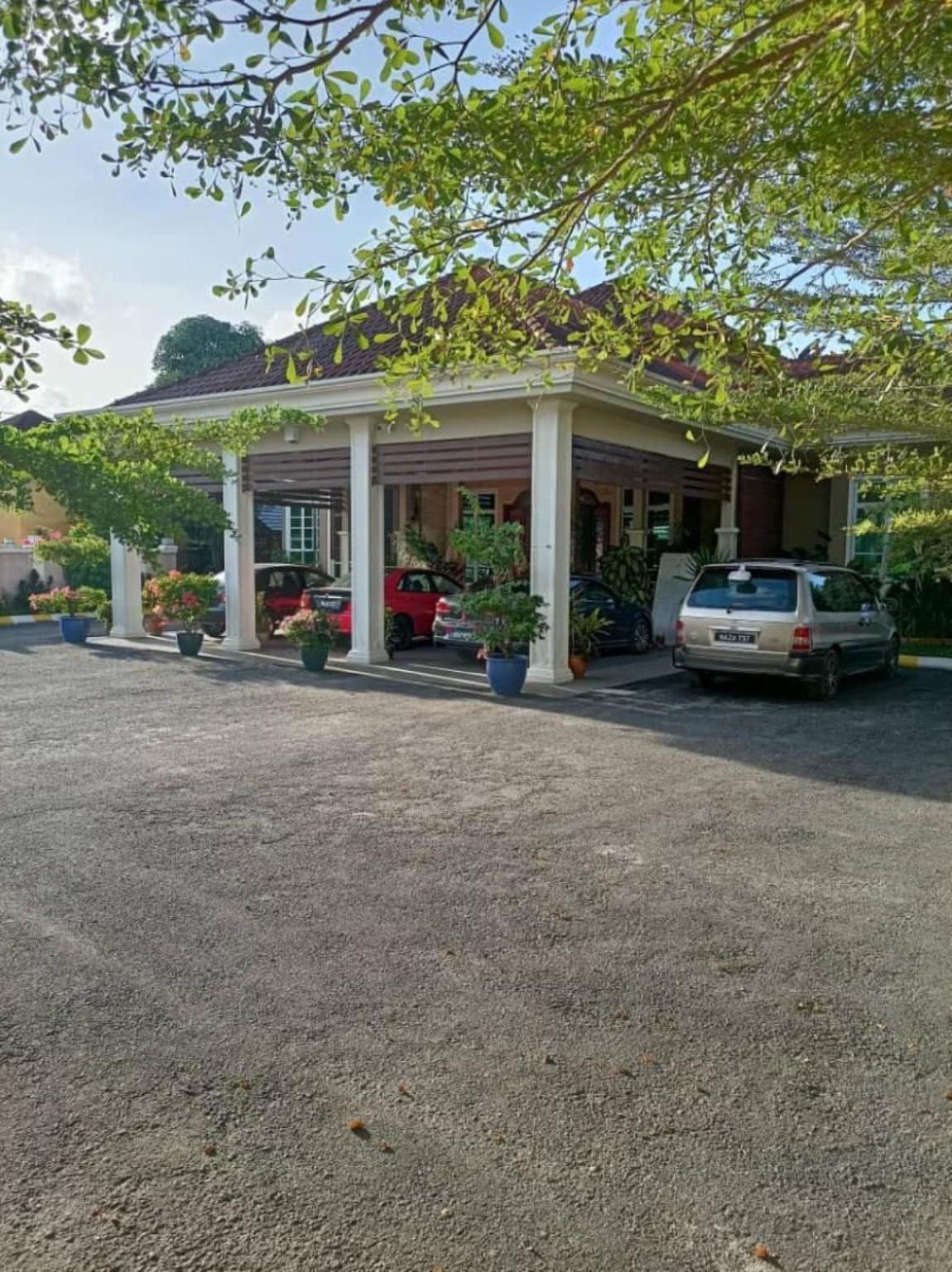 Villa Temila Pasir Puteh Exterior foto