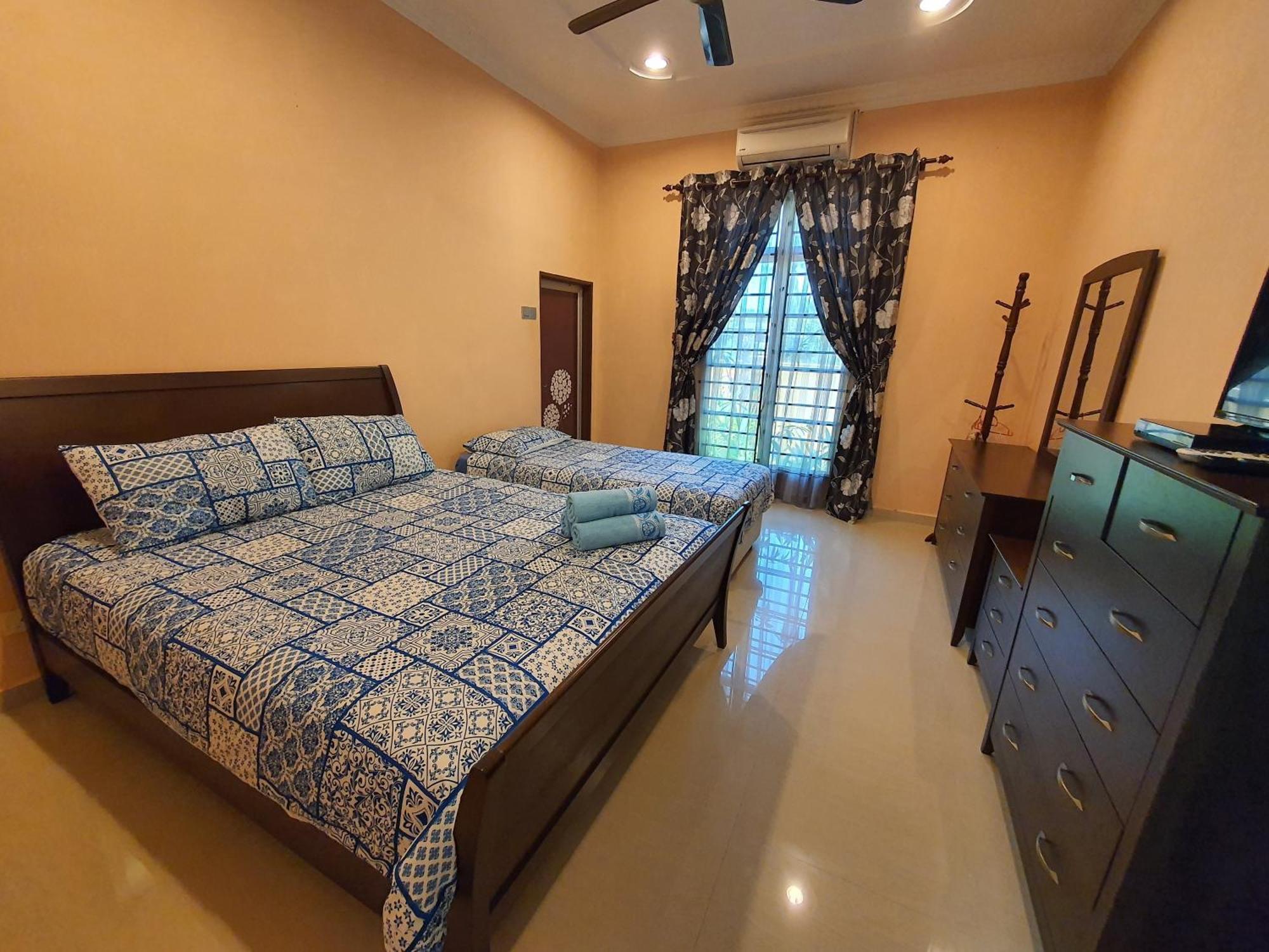 Villa Temila Pasir Puteh Exterior foto